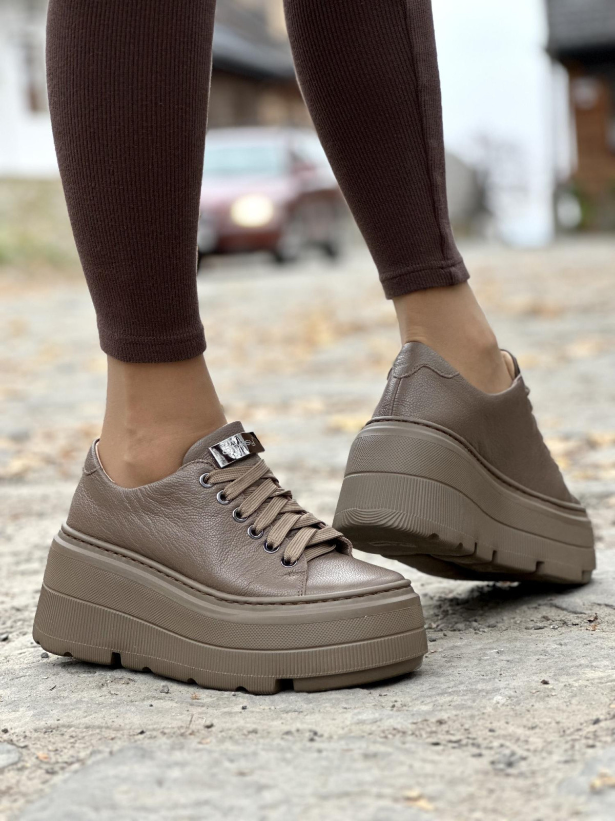 Sneakersy OLEKSY ze skóry Polskiej produkcji