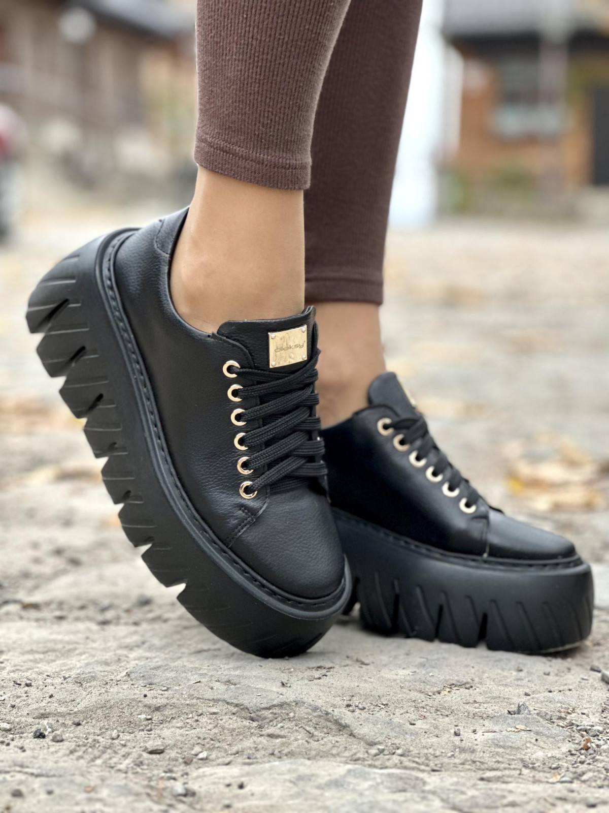 Sneakersy OLEKSY ze skóry Polskiej produkcji