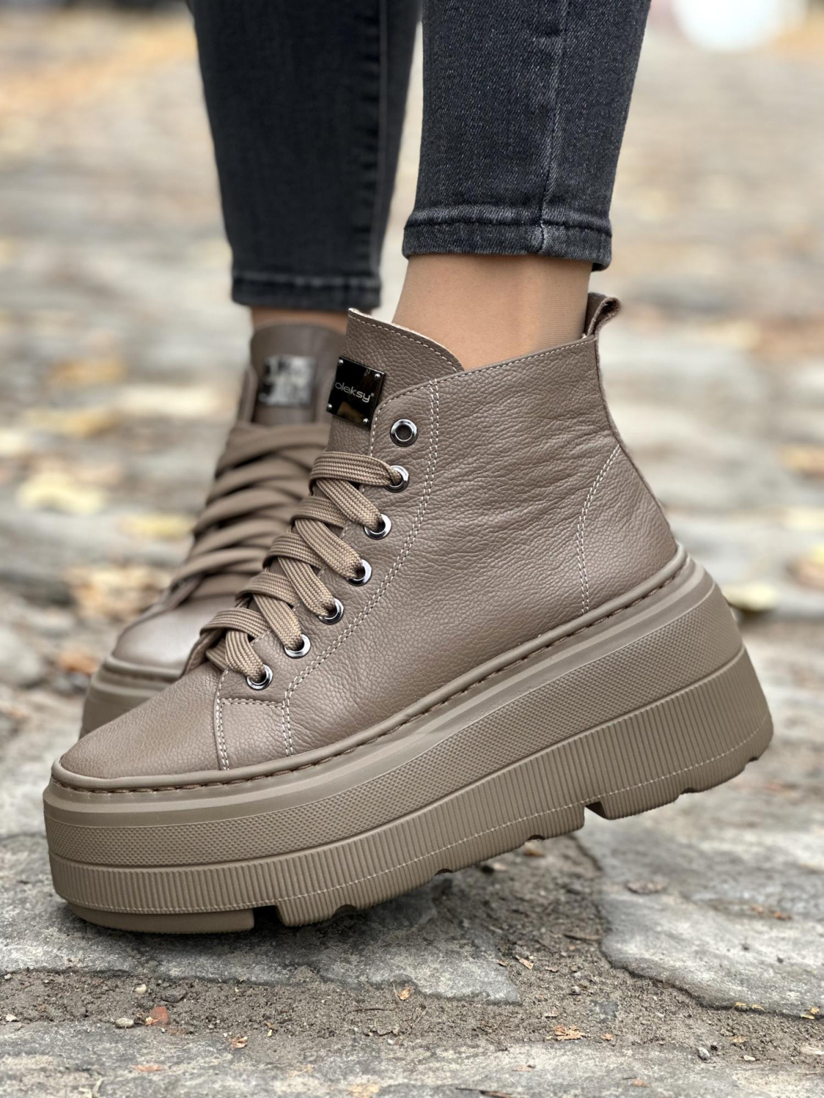 Sneakersy OLEKSY ze skóry Polskiej produkcji