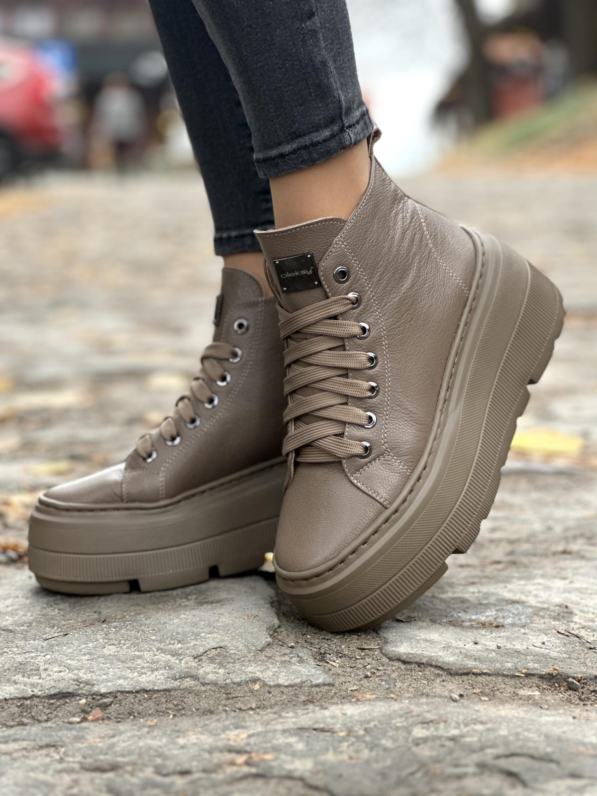 Sneakersy OLEKSY ze skóry Polskiej produkcji