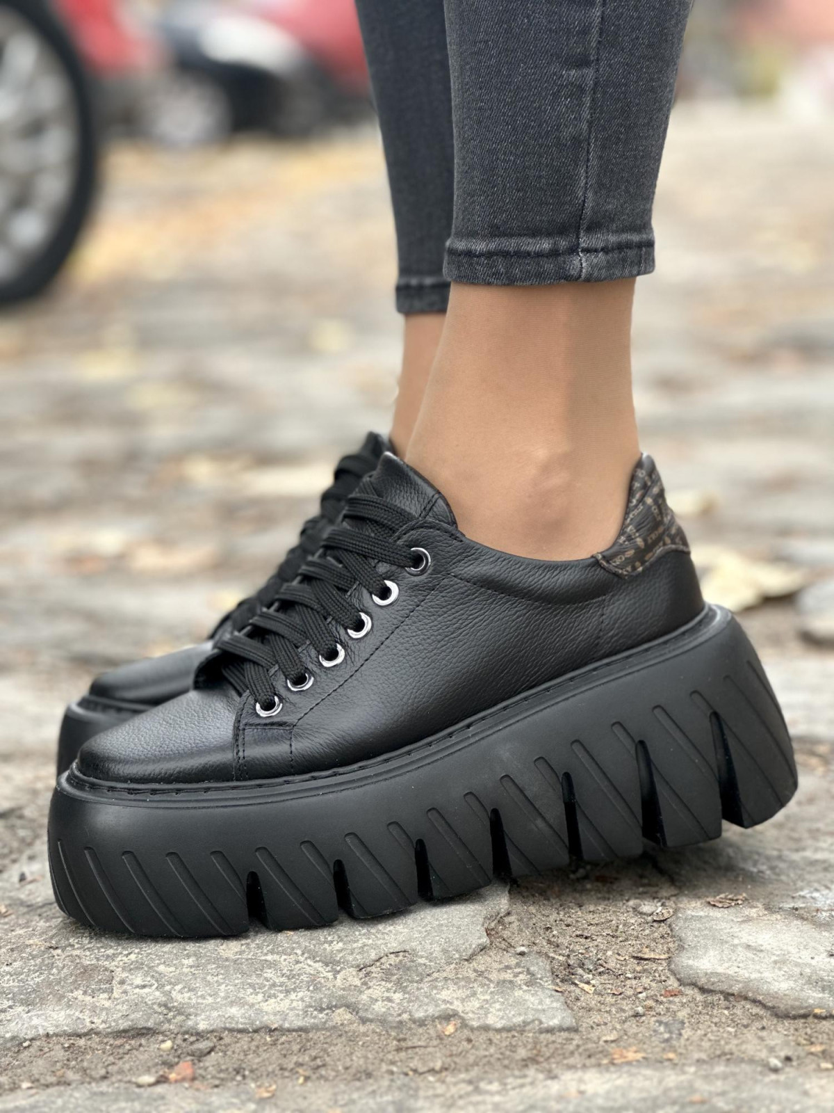 Sneakersy OLEKSY ze skóry Polskiej produkcji