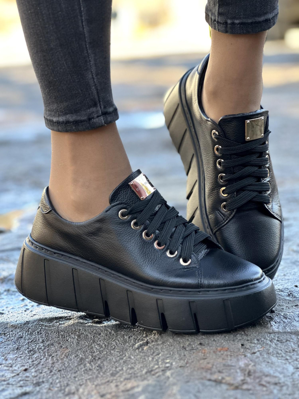 Sneakersy OLEKSY ze skóry Polskiej produkcji