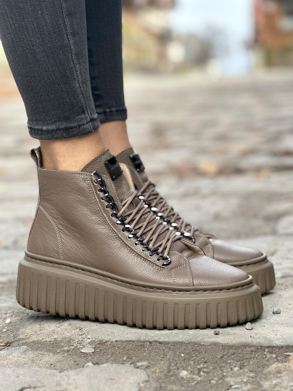 Sneakersy OLEKSY ze skóry Polskiej produkcji