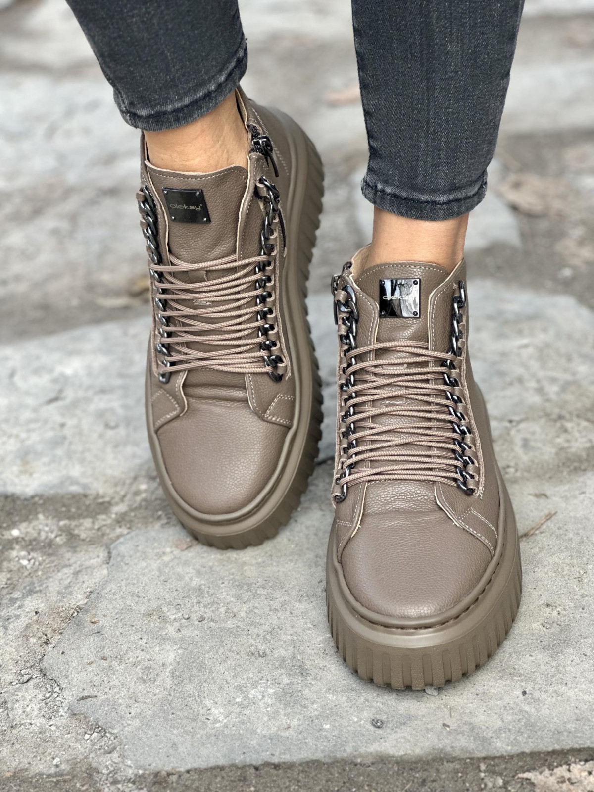 Sneakersy OLEKSY ze skóry Polskiej produkcji