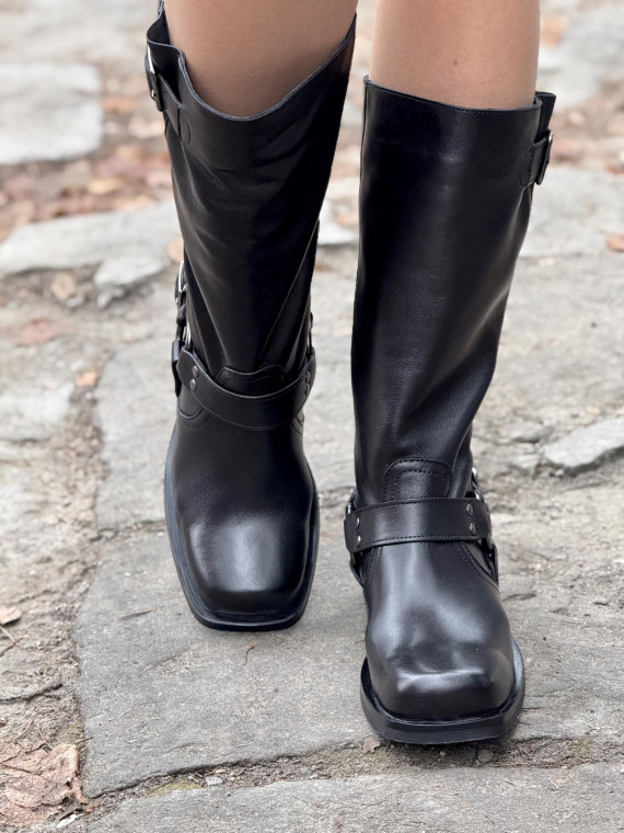 Kozaki z naturalnej skóry