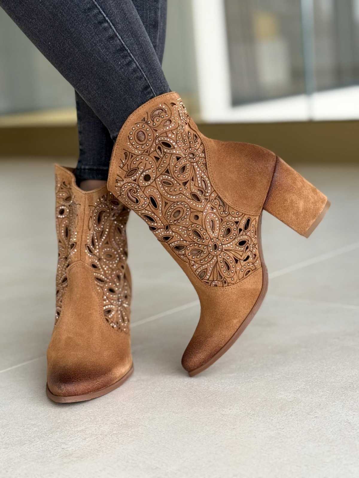 Botki damskie ze skóry naturalnej Polskiej produkcji