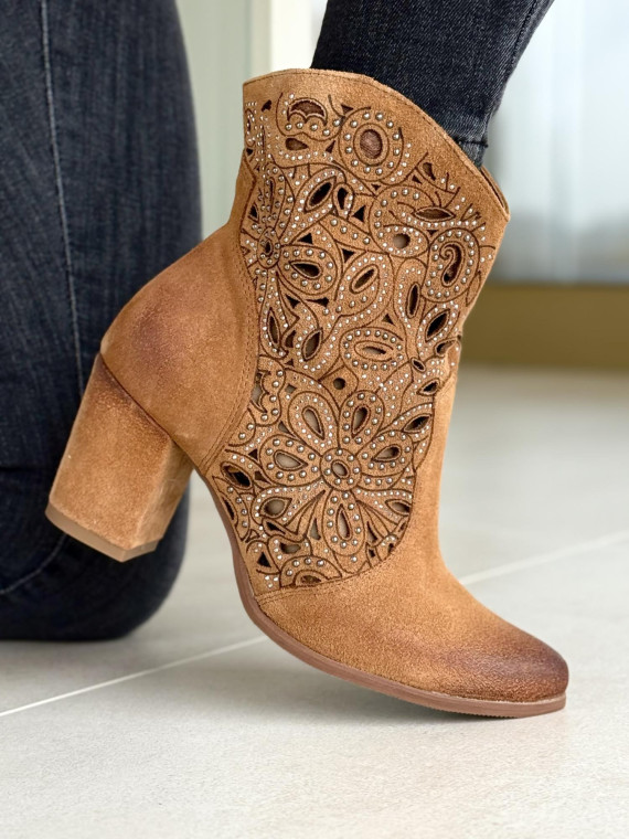 Botki damskie ze skóry naturalnej Polskiej produkcji