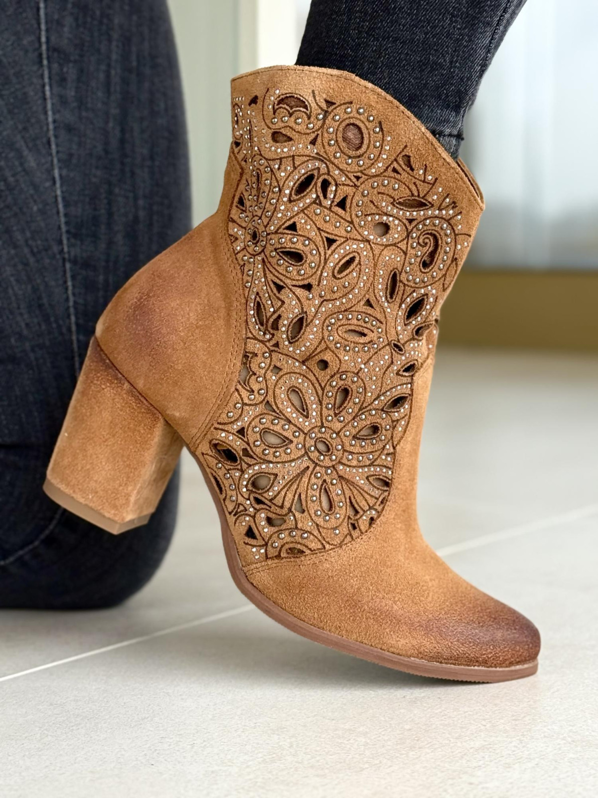 Botki damskie ze skóry naturalnej Polskiej produkcji