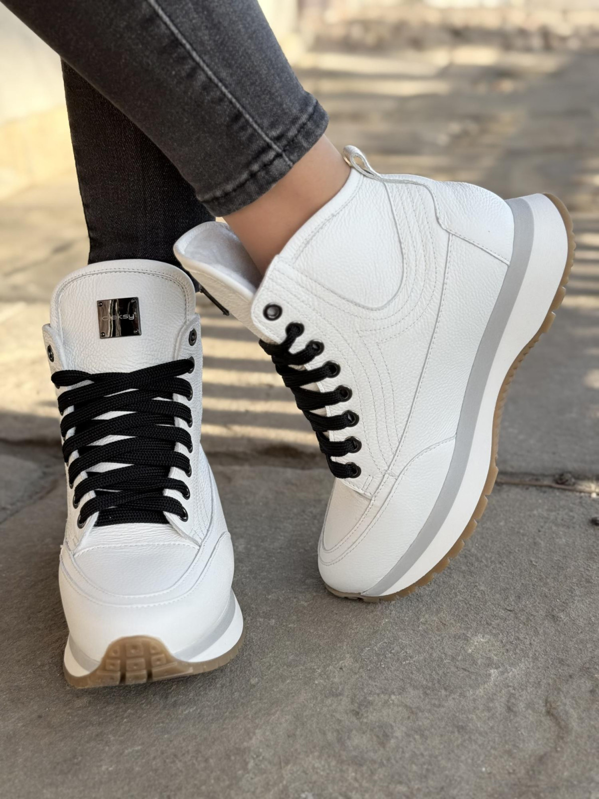 Sneakersy OLEKSY ze skóry Polskiej produkcji