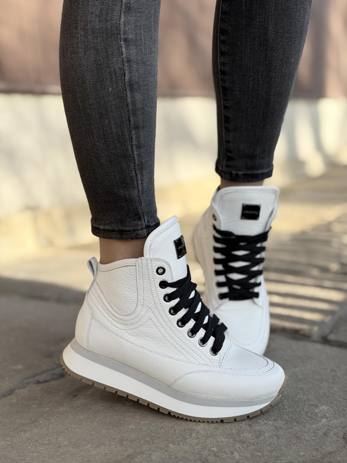 Sneakersy OLEKSY ze skóry Polskiej produkcji