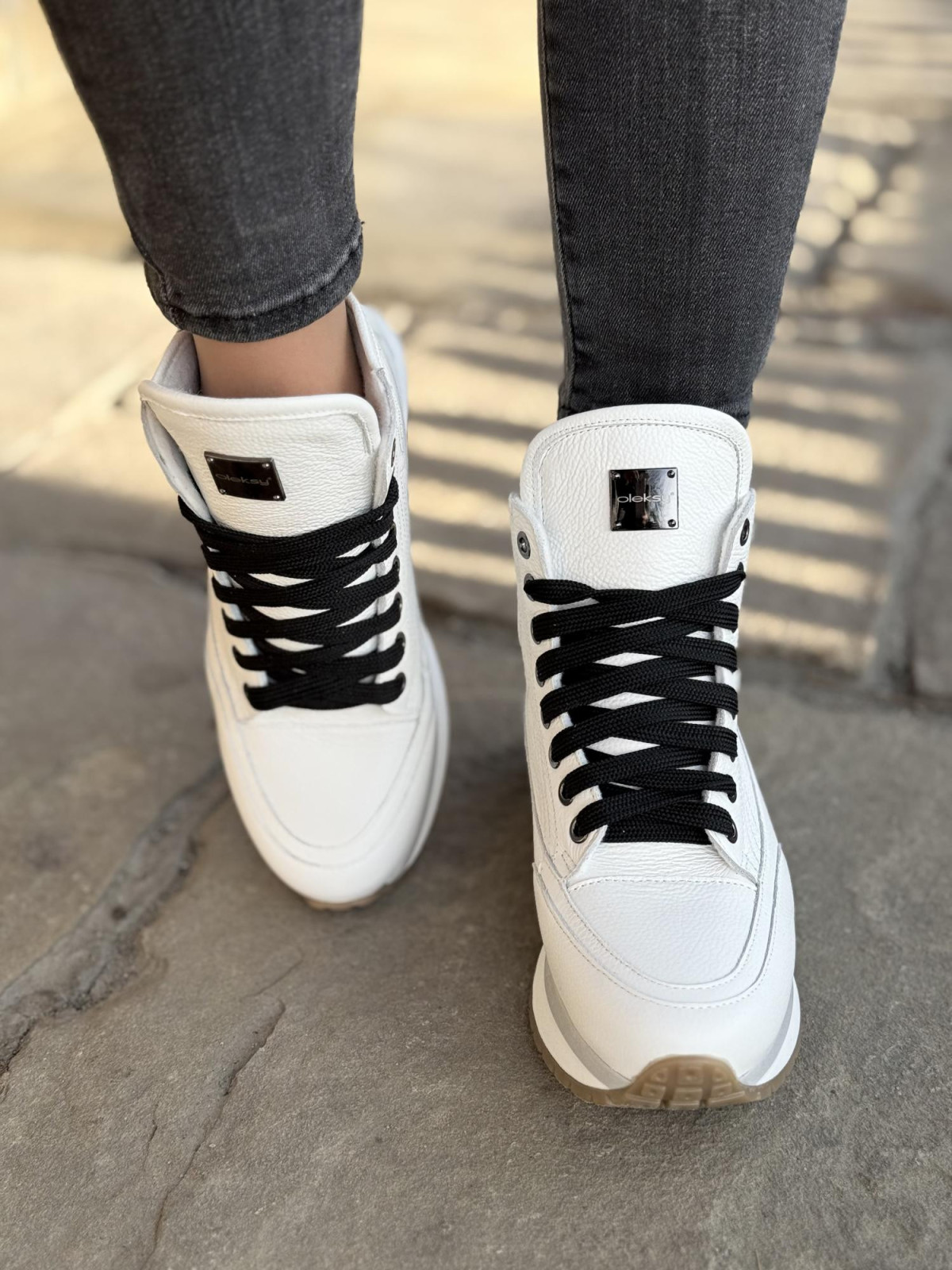 Sneakersy OLEKSY ze skóry Polskiej produkcji