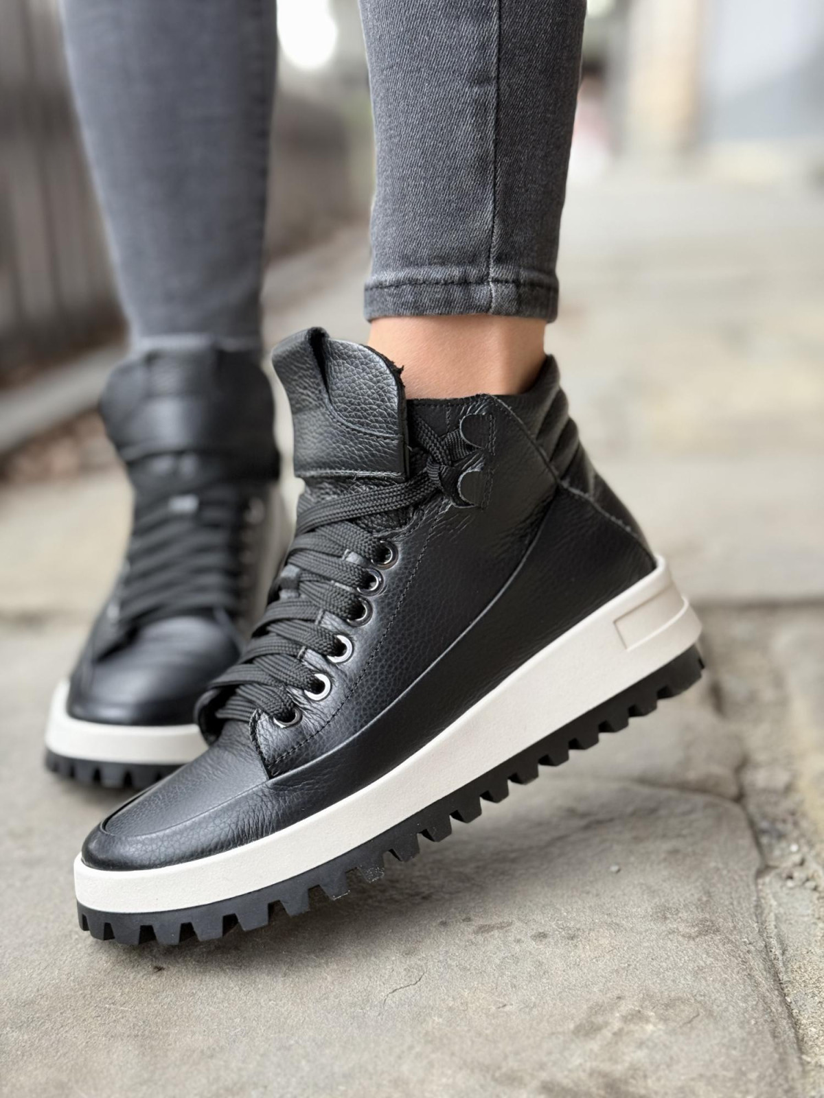 Sneakersy OLEKSY ze skóry Polskiej produkcji