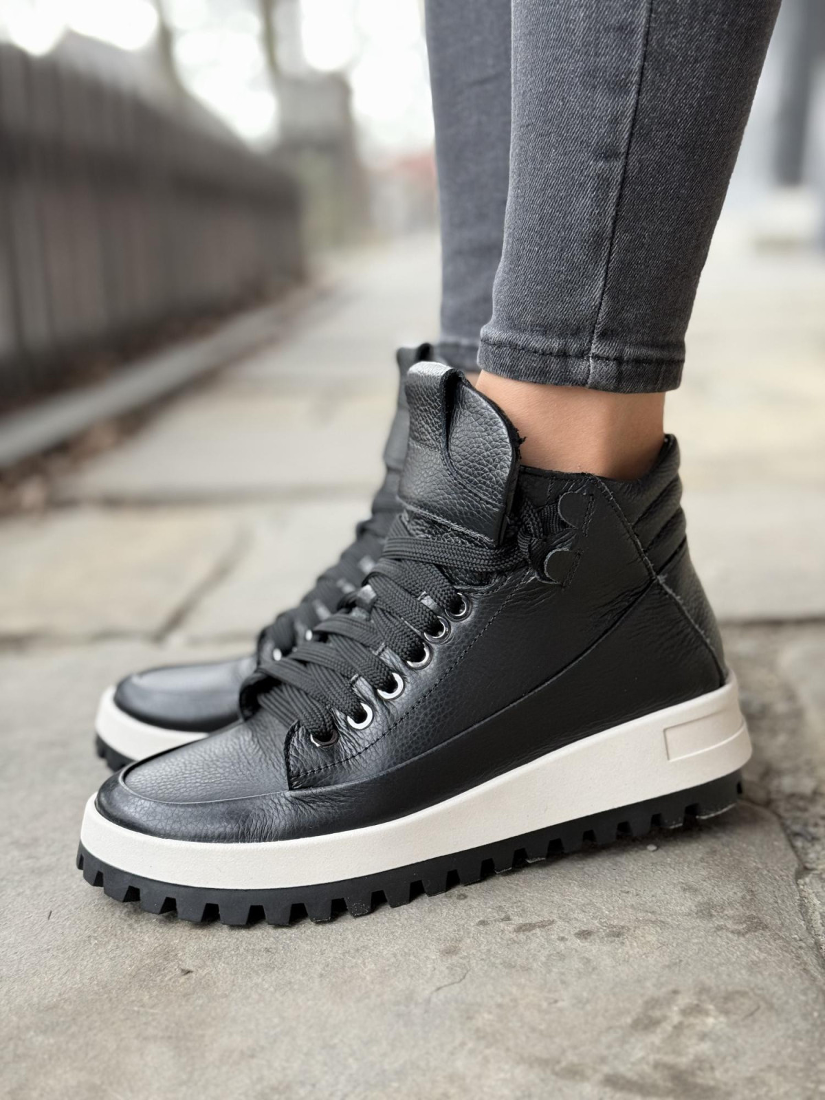 Sneakersy OLEKSY ze skóry Polskiej produkcji