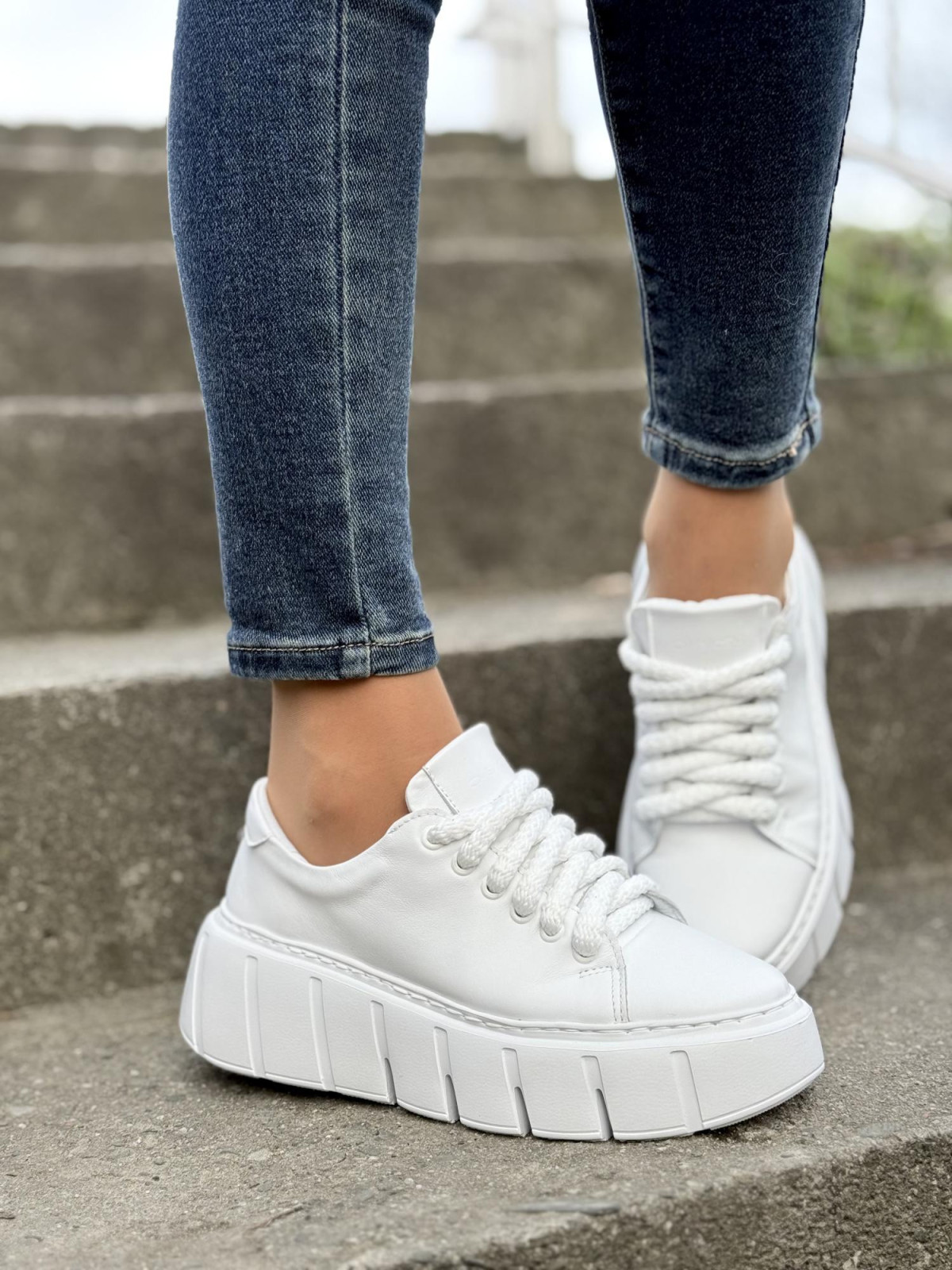 Sneakersy OLEKSY ze skóry Polskiej produkcji