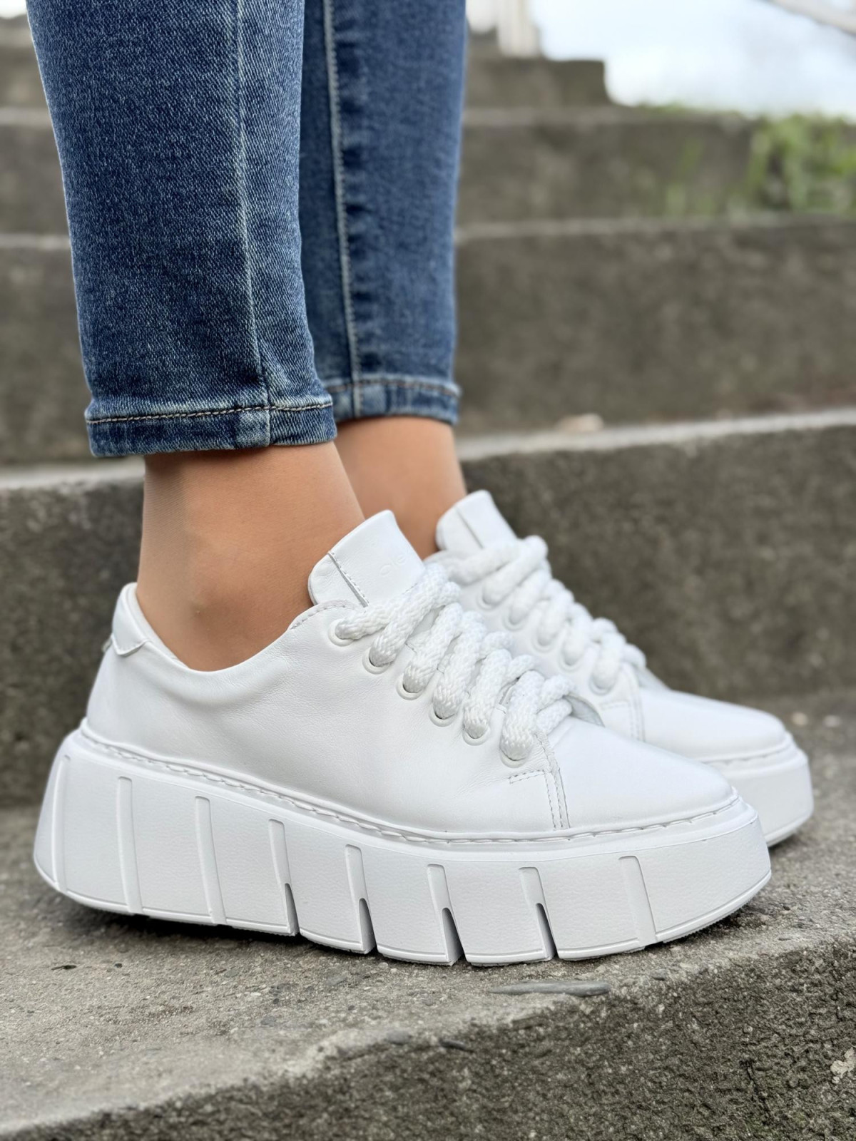 Sneakersy OLEKSY ze skóry Polskiej produkcji