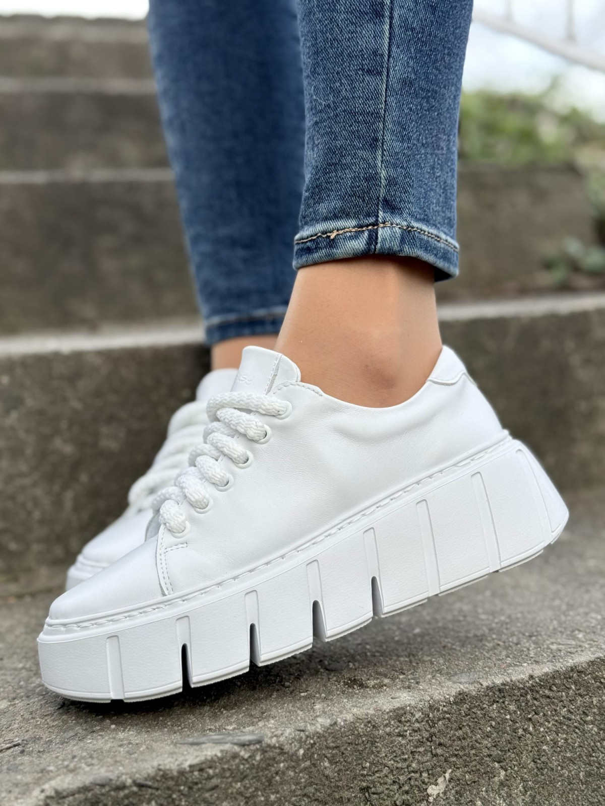 Sneakersy OLEKSY ze skóry Polskiej produkcji