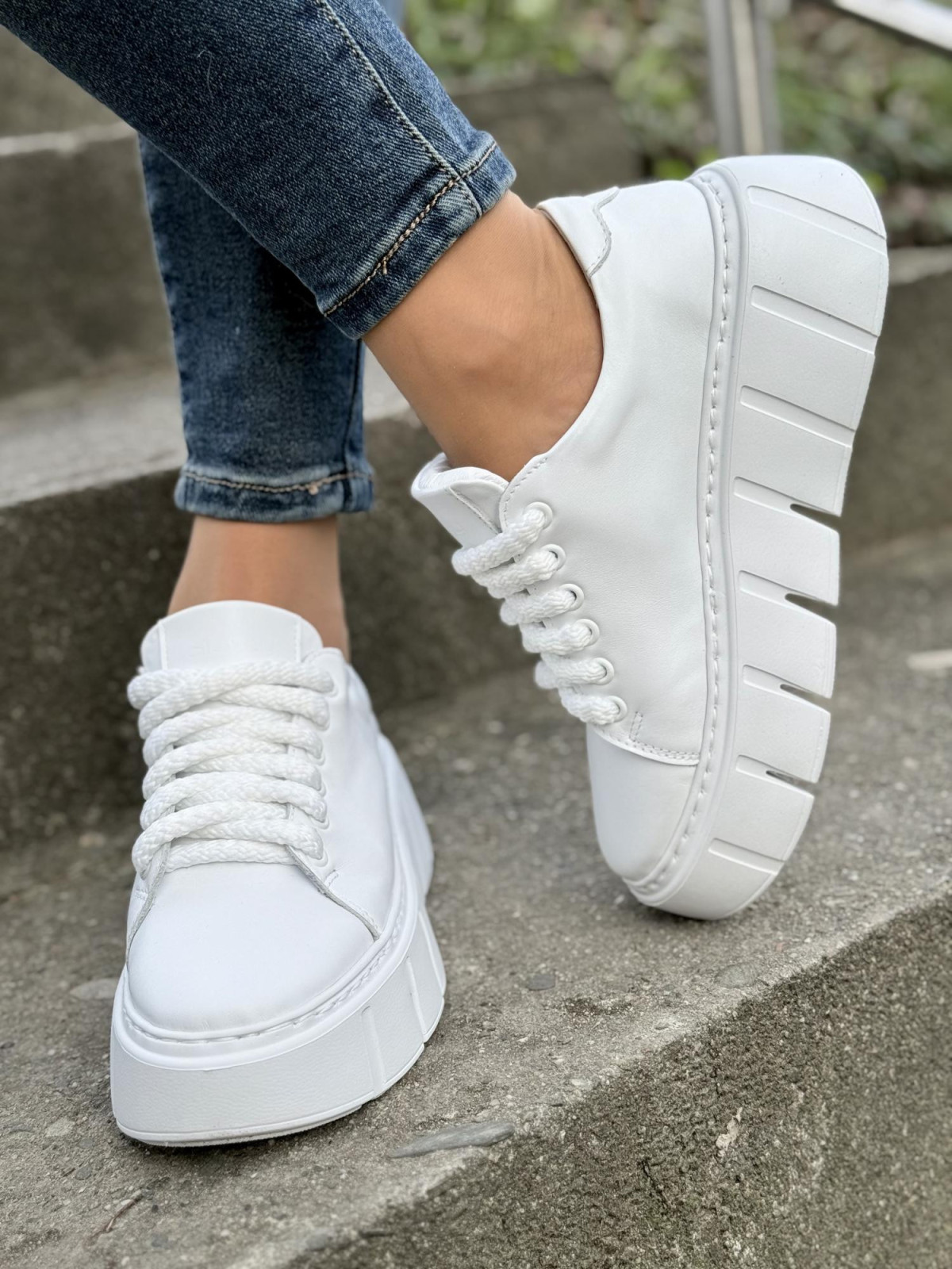 Sneakersy OLEKSY ze skóry Polskiej produkcji