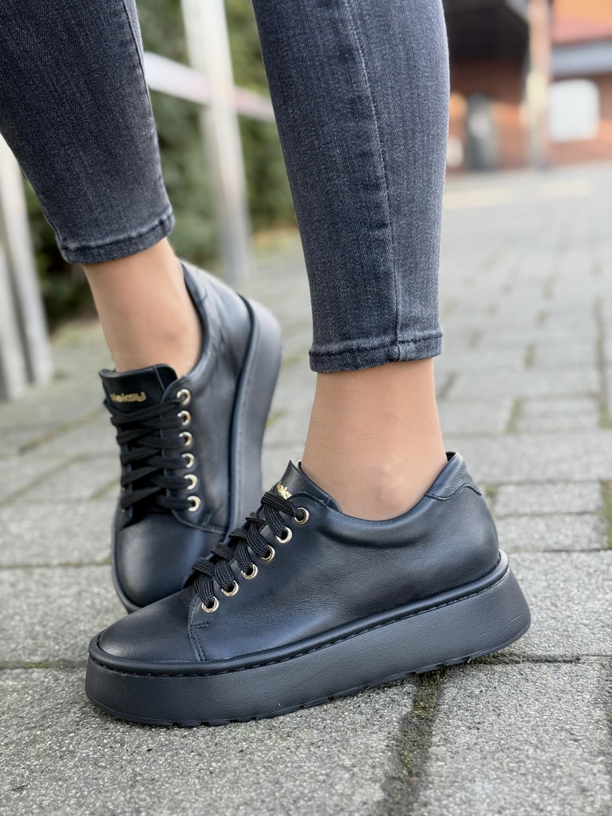 Sneakersy OLEKSY ze skóry Polskiej produkcji