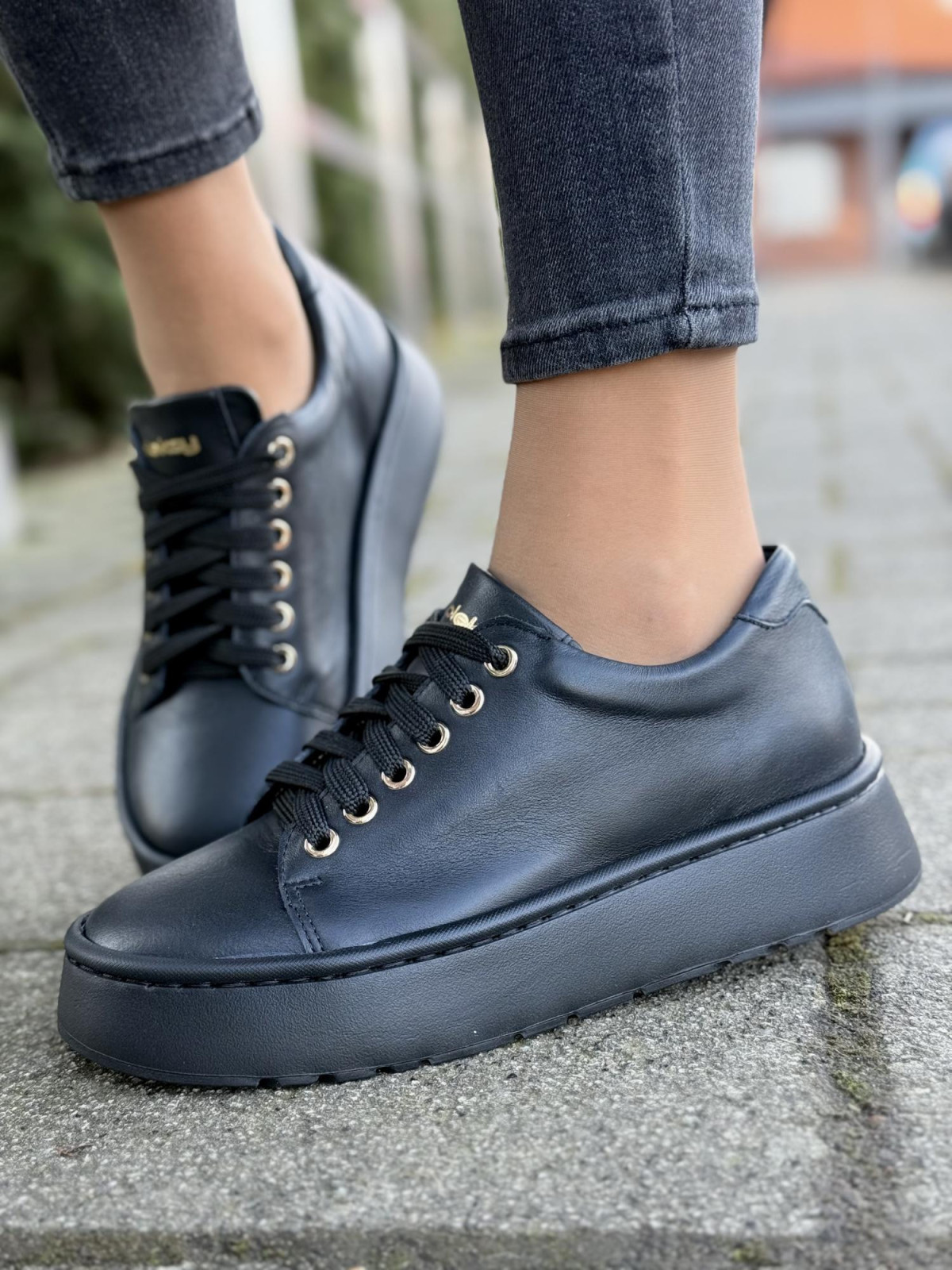 Sneakersy OLEKSY ze skóry Polskiej produkcji