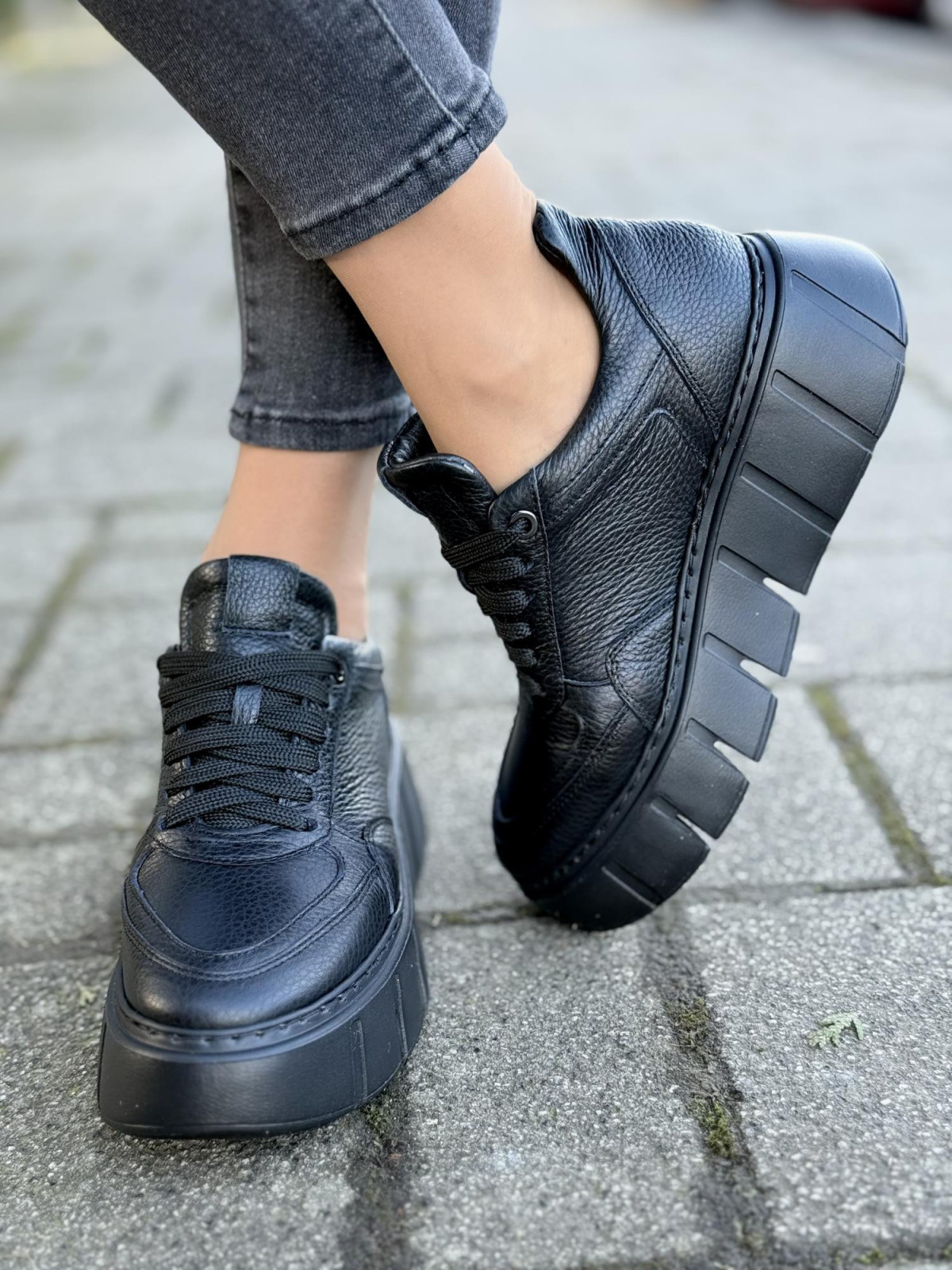 Sneakersy OLEKSY ze skóry Polskiej produkcji