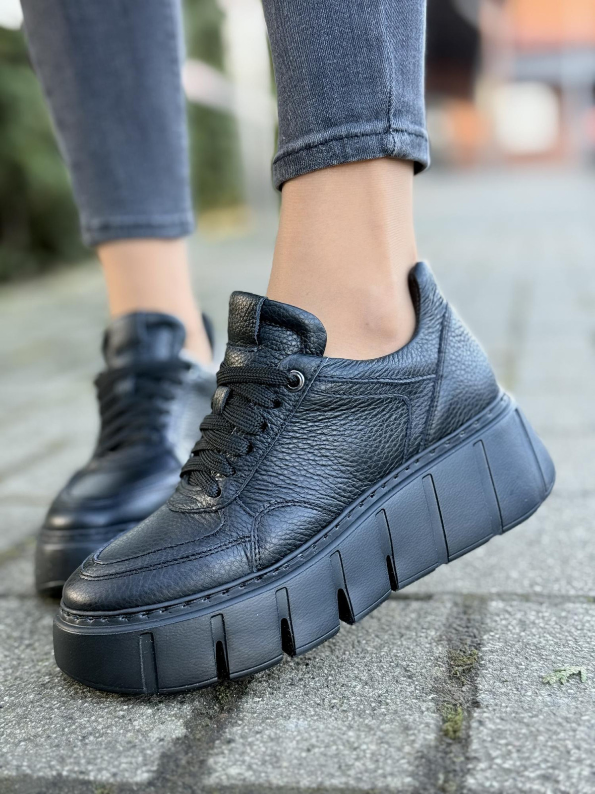 Sneakersy OLEKSY ze skóry Polskiej produkcji