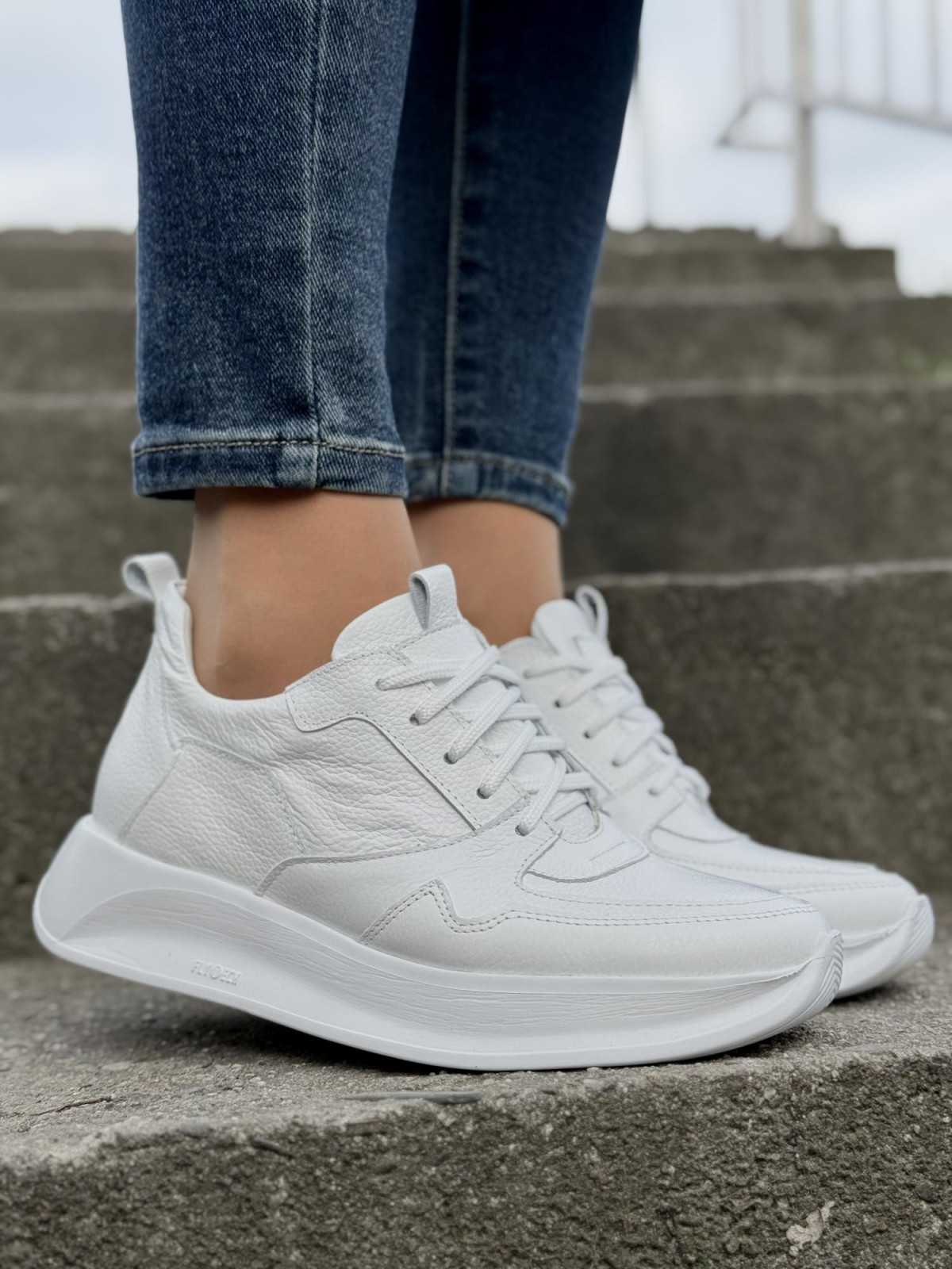 Sneakersy OLEKSY ze skóry Polskiej produkcji