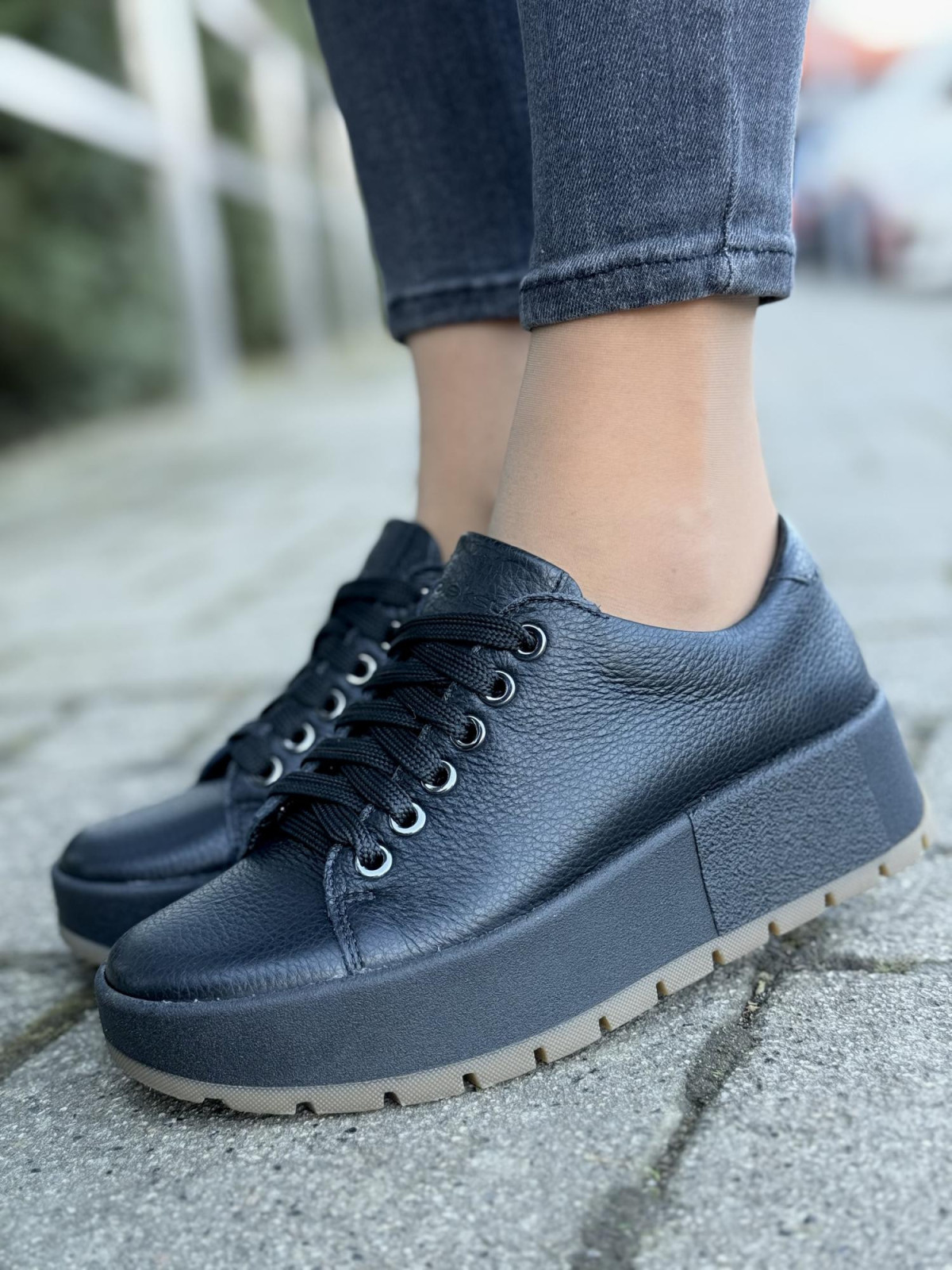 Sneakersy OLEKSY ze skóry Polskiej produkcji