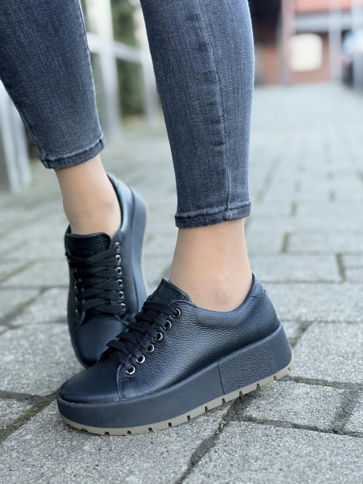 Sneakersy OLEKSY ze skóry Polskiej produkcji