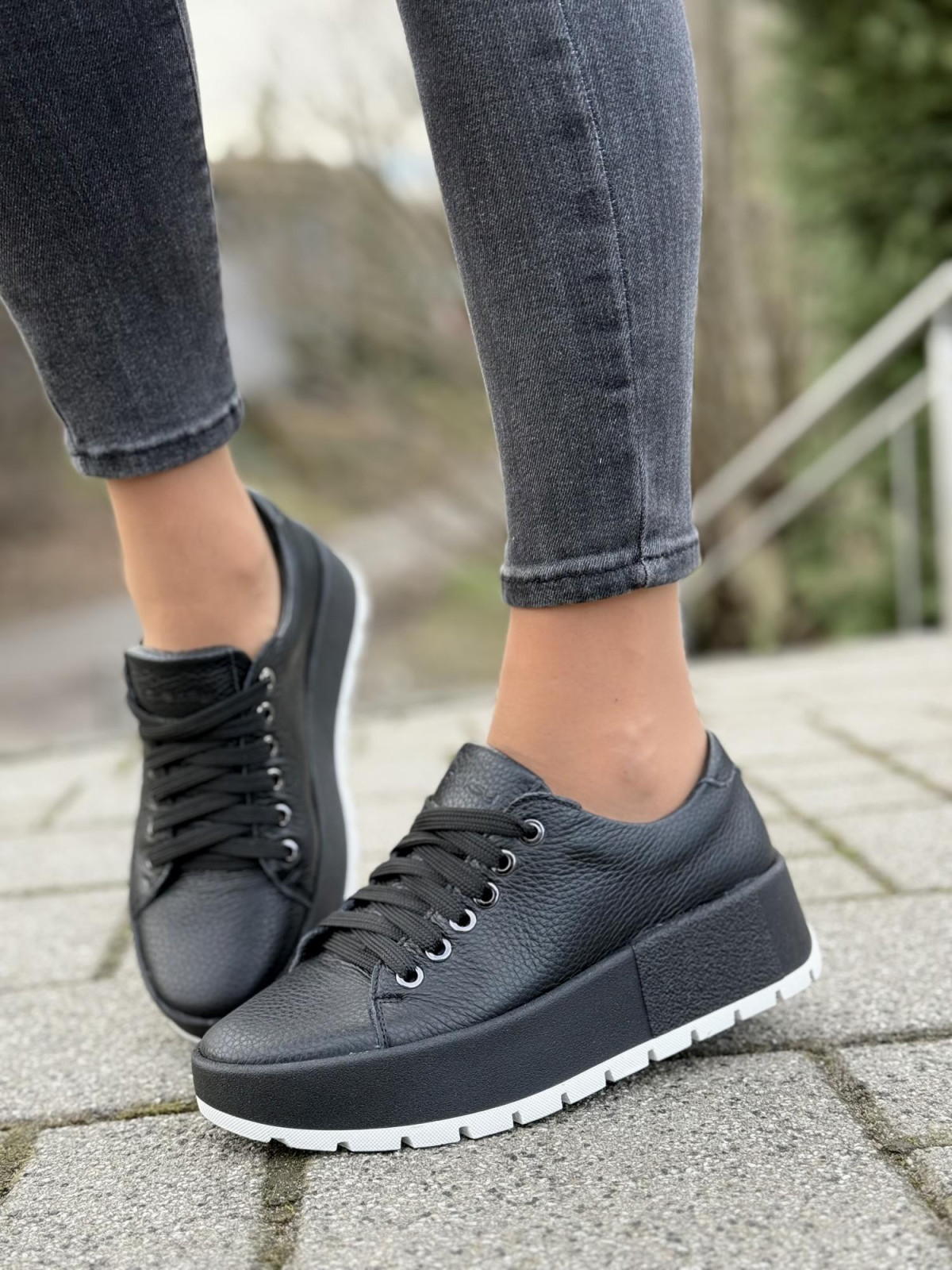 Sneakersy OLEKSY ze skóry Polskiej produkcji