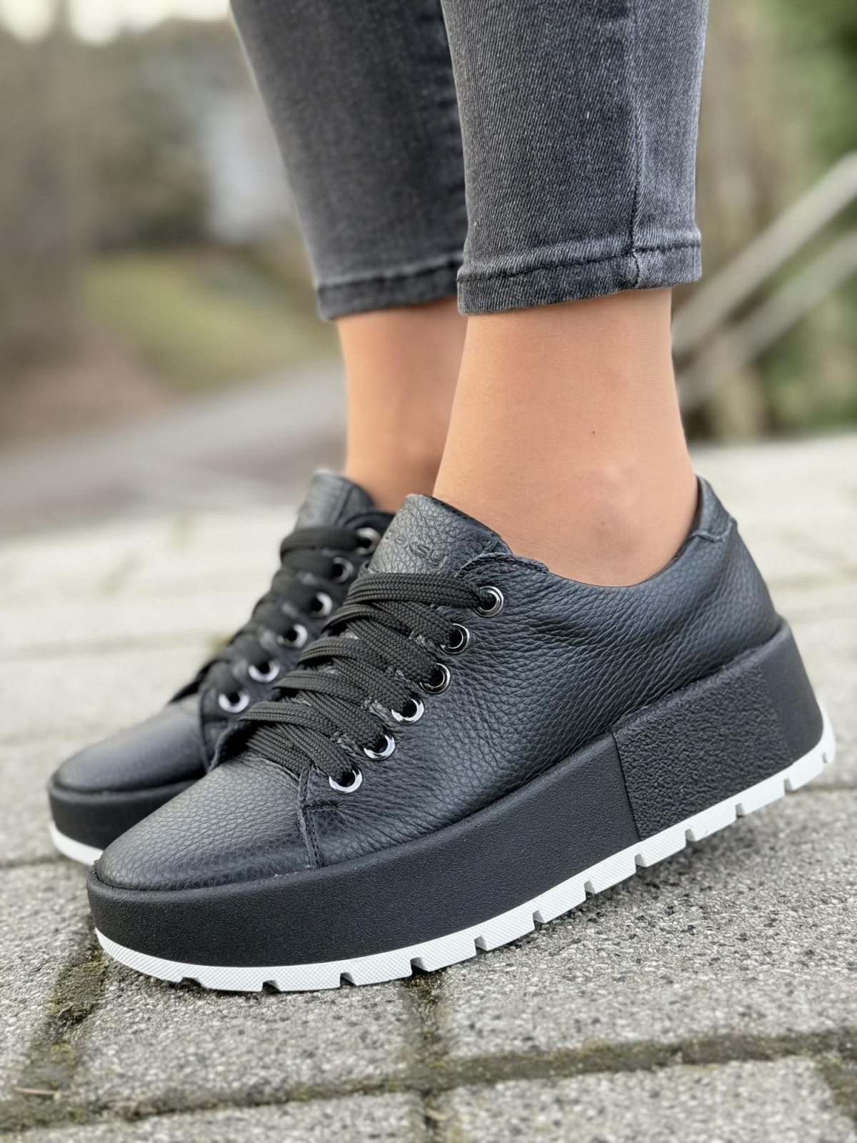 Sneakersy OLEKSY ze skóry Polskiej produkcji