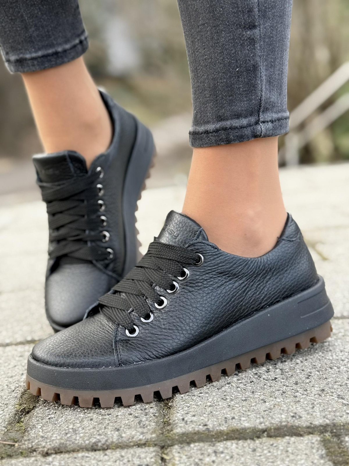 Sneakersy OLEKSY ze skóry Polskiej produkcji