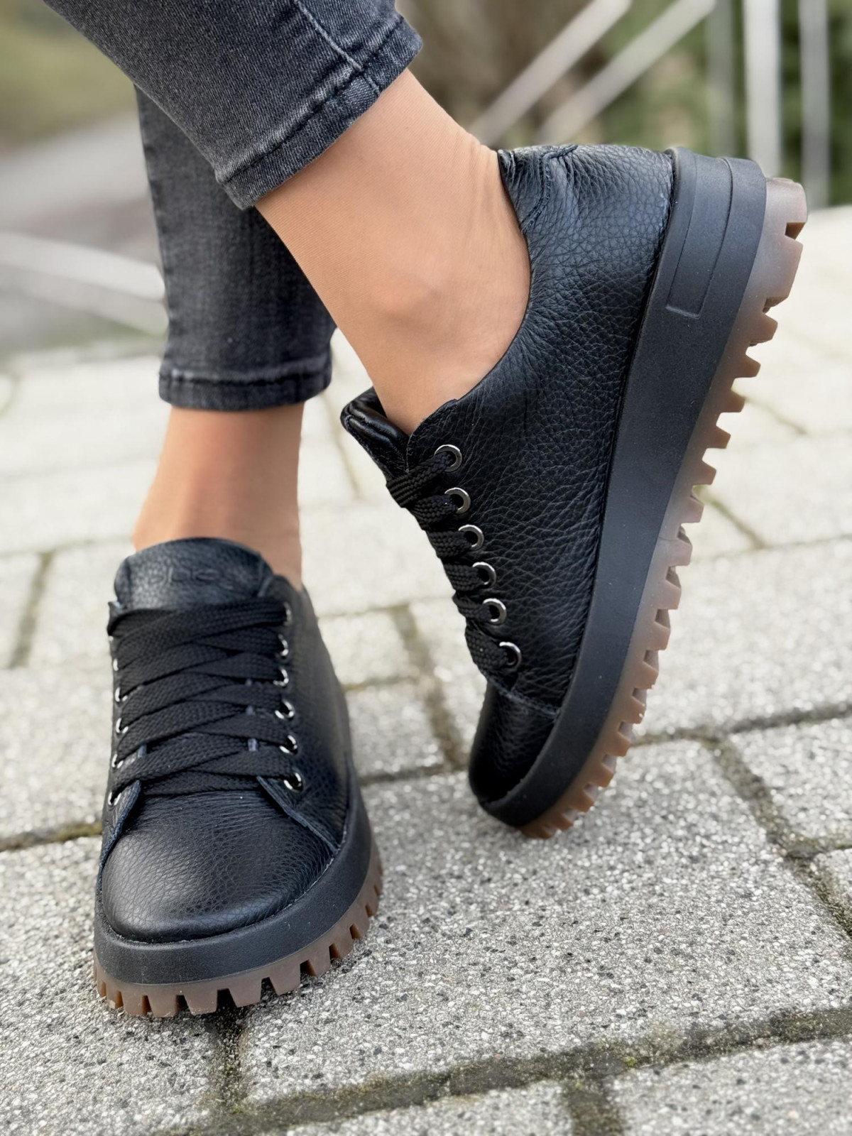 Sneakersy OLEKSY ze skóry Polskiej produkcji