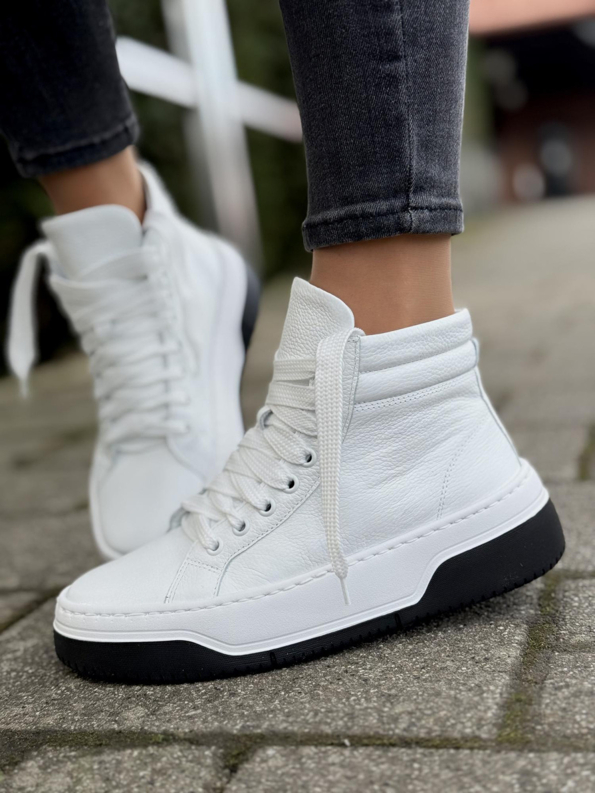 Sneakersy OLEKSY ze skóry Polskiej produkcji