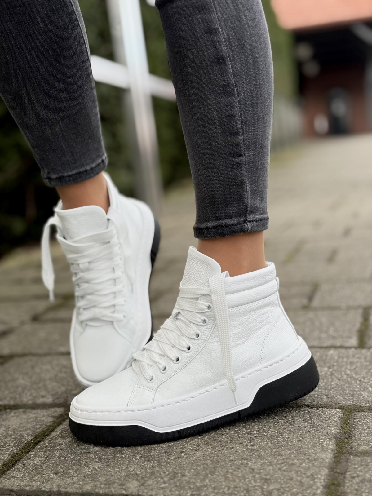 Sneakersy OLEKSY ze skóry Polskiej produkcji