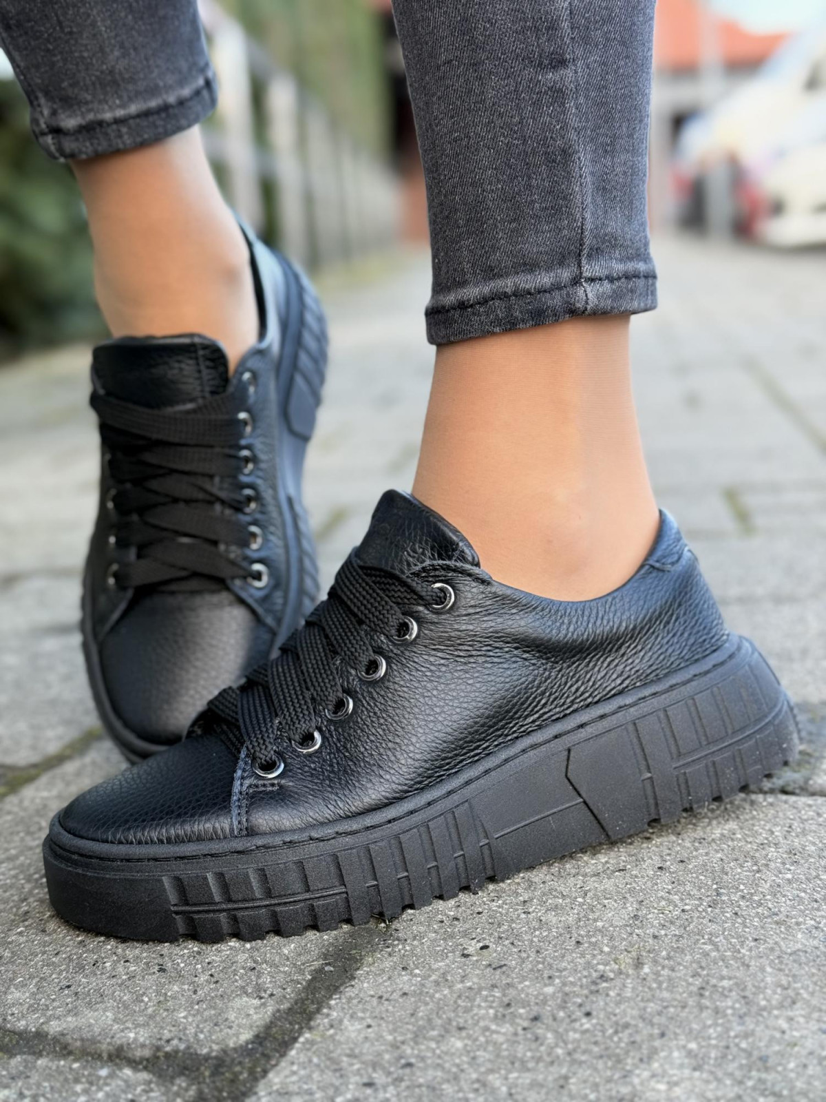 Sneakersy OLEKSY ze skóry Polskiej produkcji