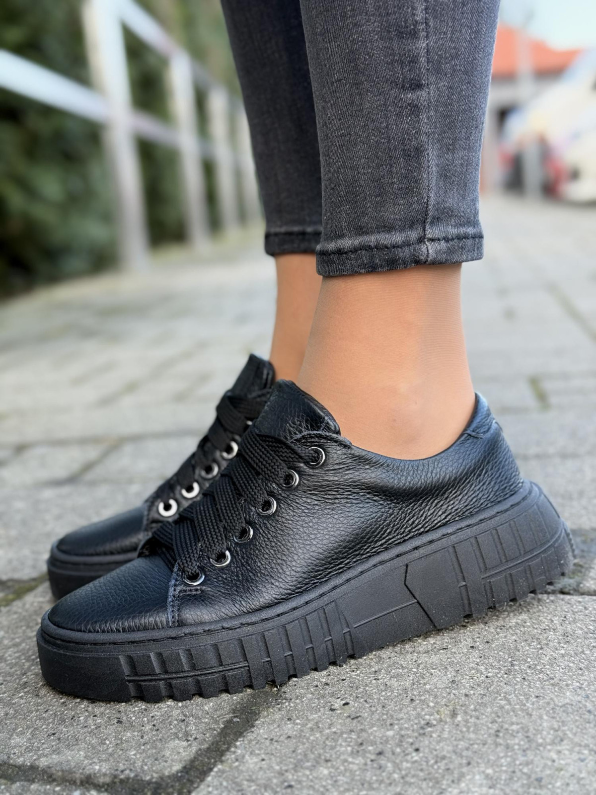 Sneakersy OLEKSY ze skóry Polskiej produkcji