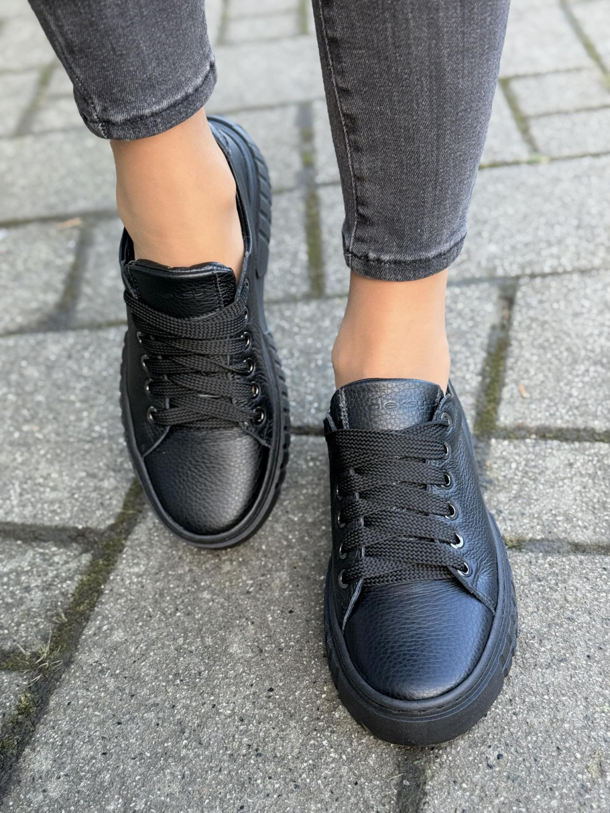 Sneakersy OLEKSY ze skóry Polskiej produkcji