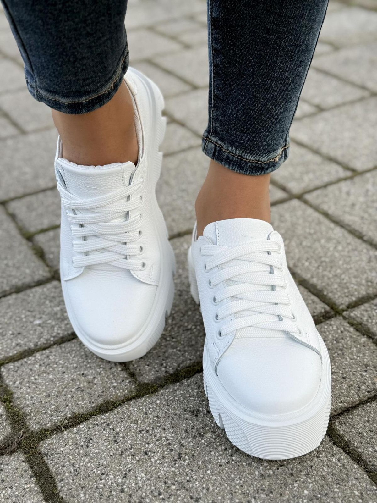 Sneakersy OLEKSY ze skóry Polskiej produkcji