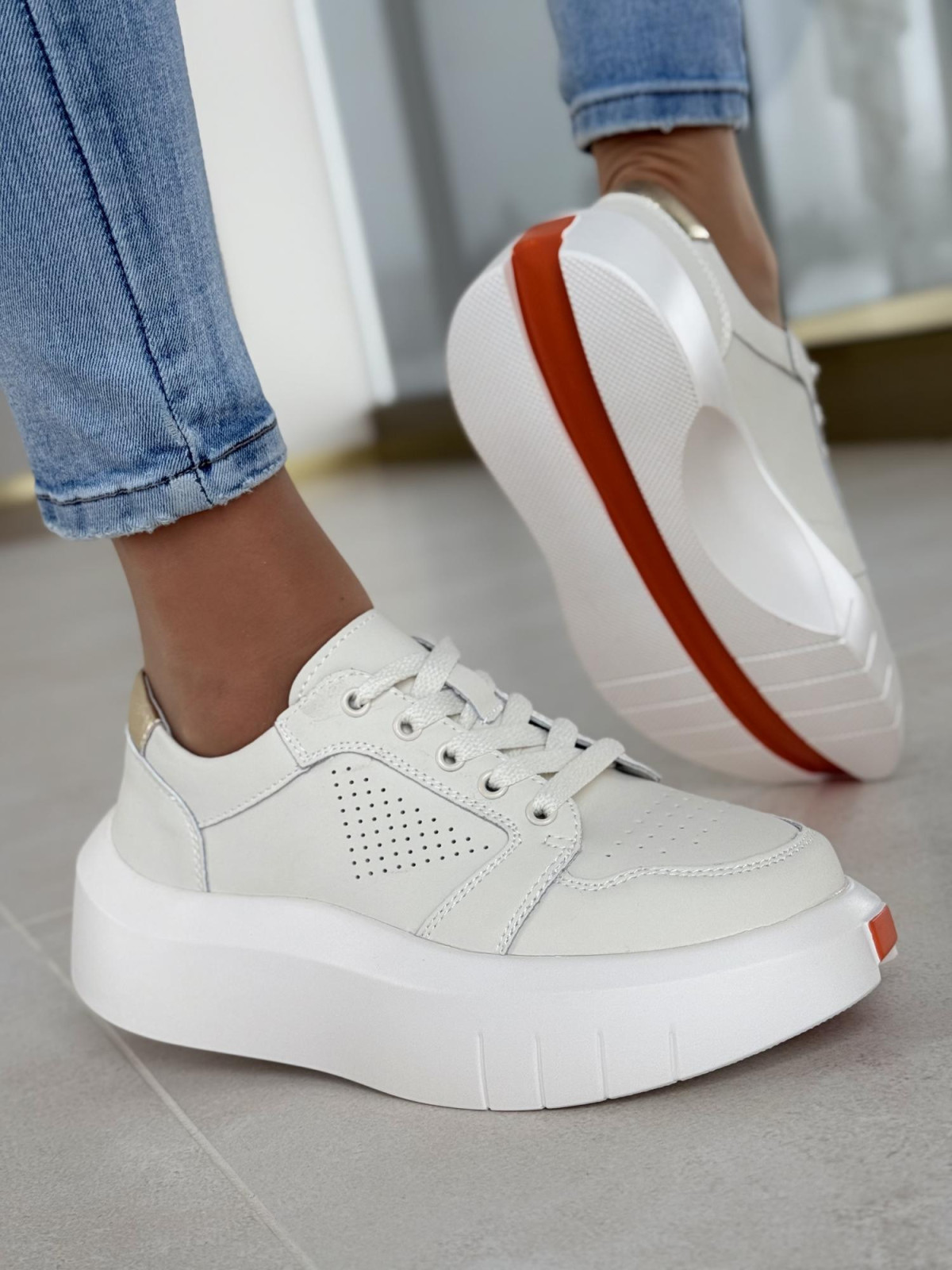 Nowoczesne sneakersy ze skóry naturalnej