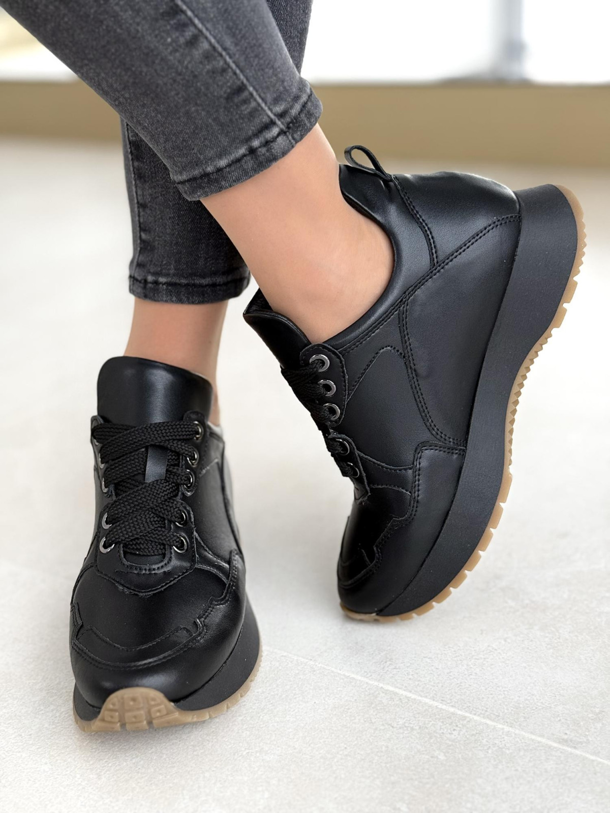 Sneakersy OLEKSY ze skóry naturalnej