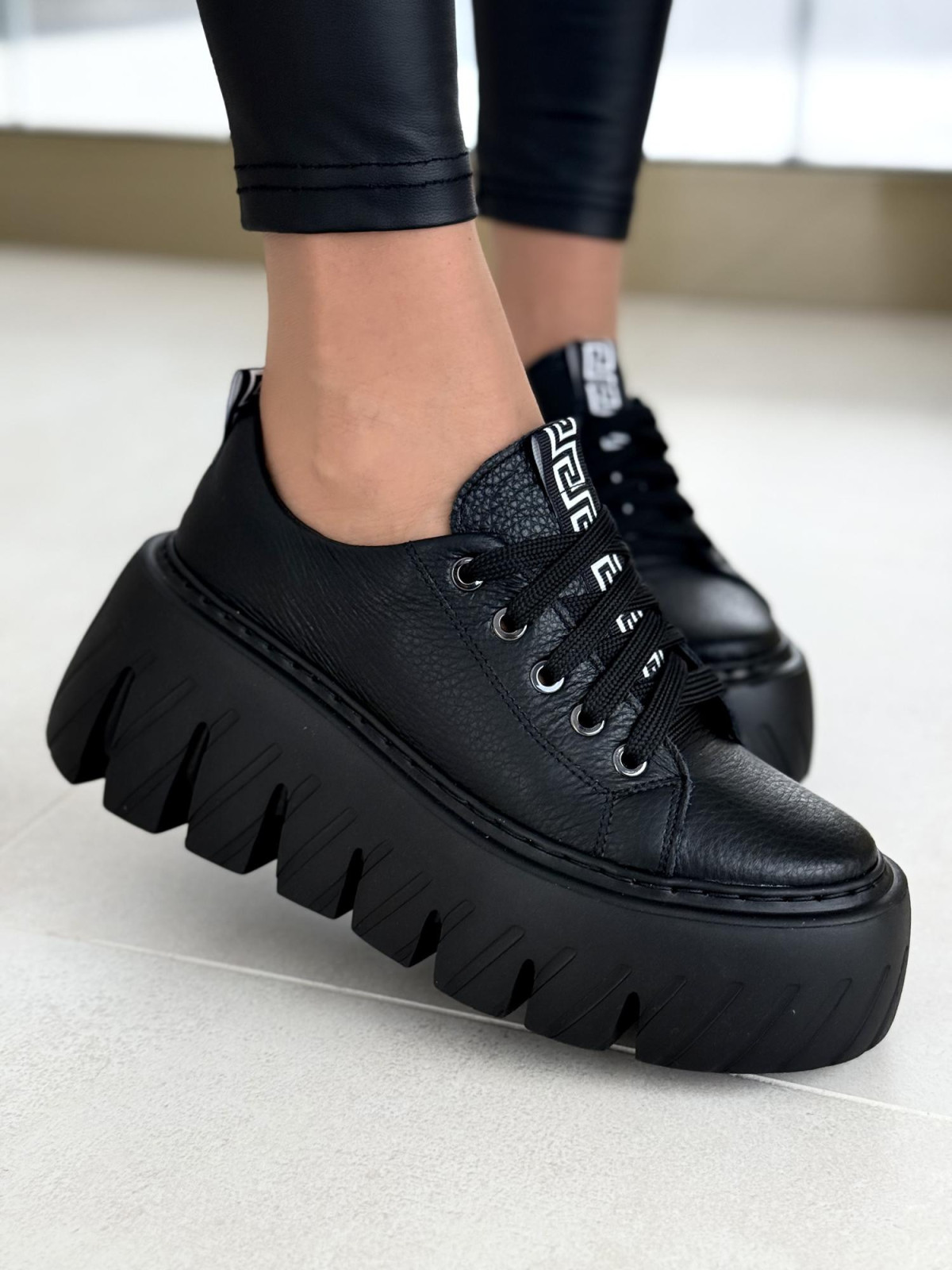 Sneakersy OLEKSY ze skóry Polskiej produkcji