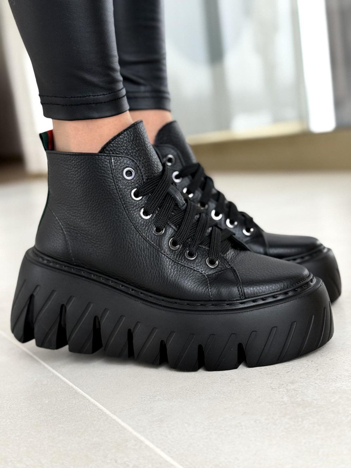 Sneakersy OLEKSY ze skóry Polskiej produkcji