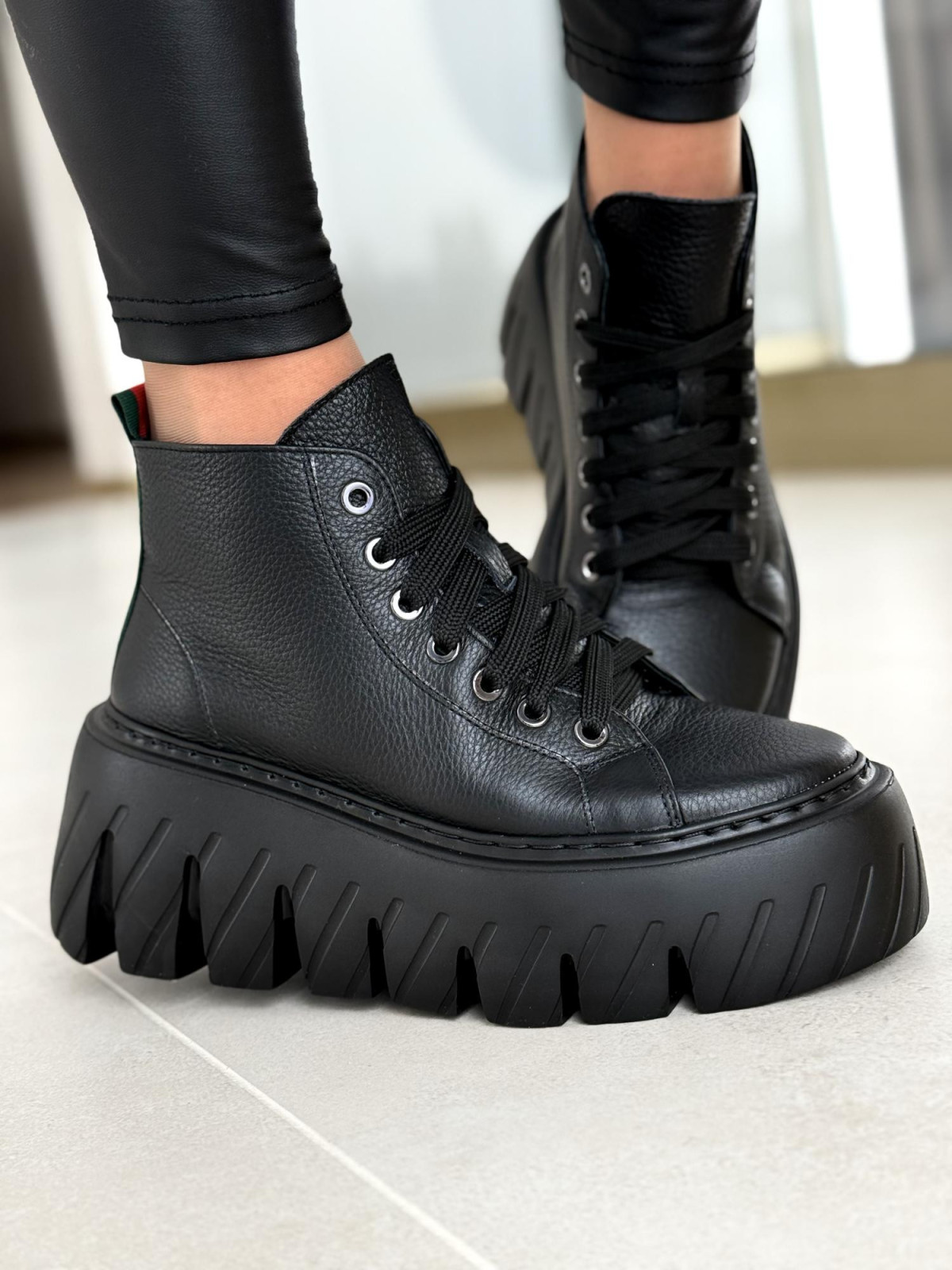 Sneakersy OLEKSY ze skóry Polskiej produkcji