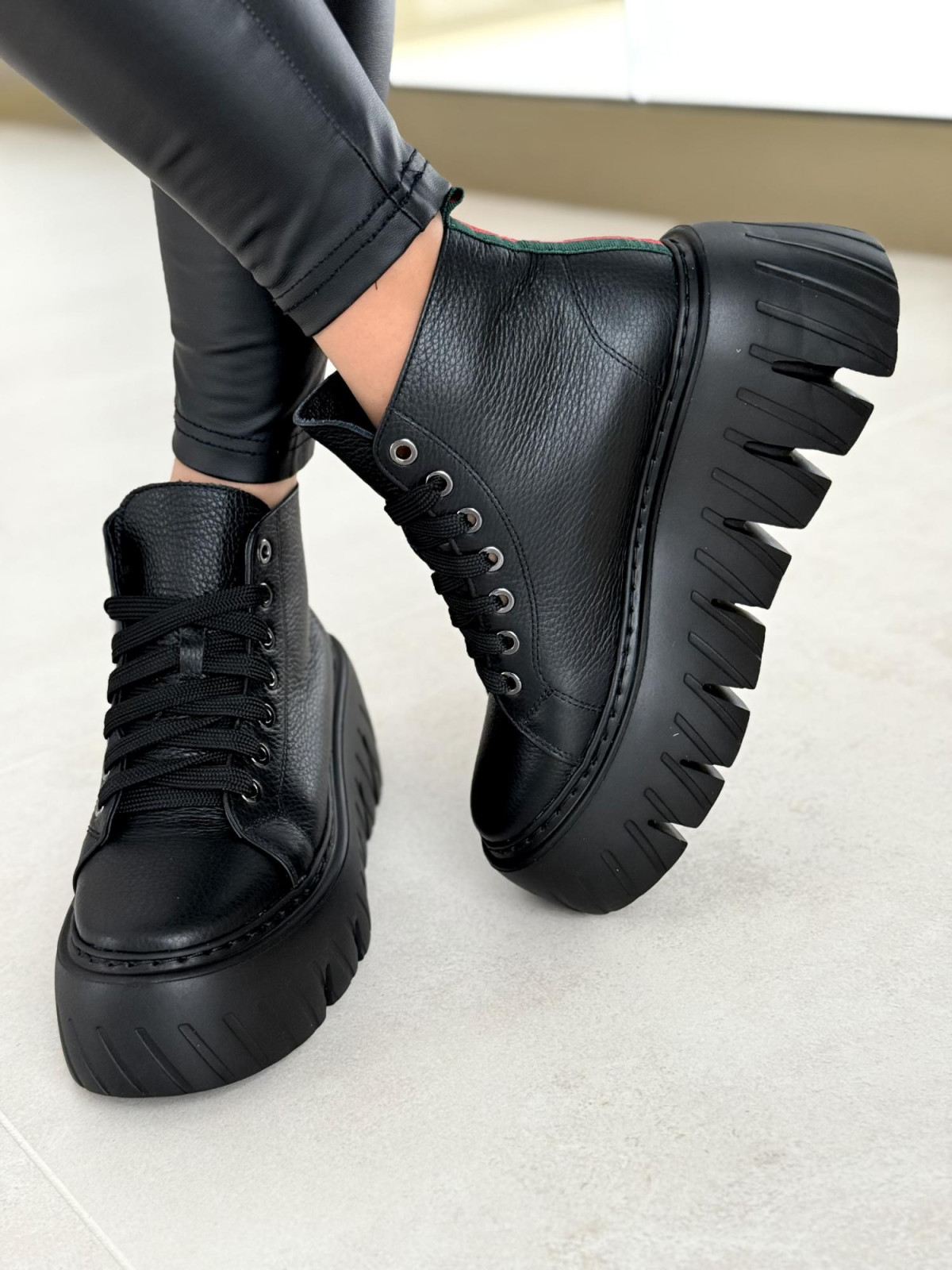 Sneakersy OLEKSY ze skóry Polskiej produkcji