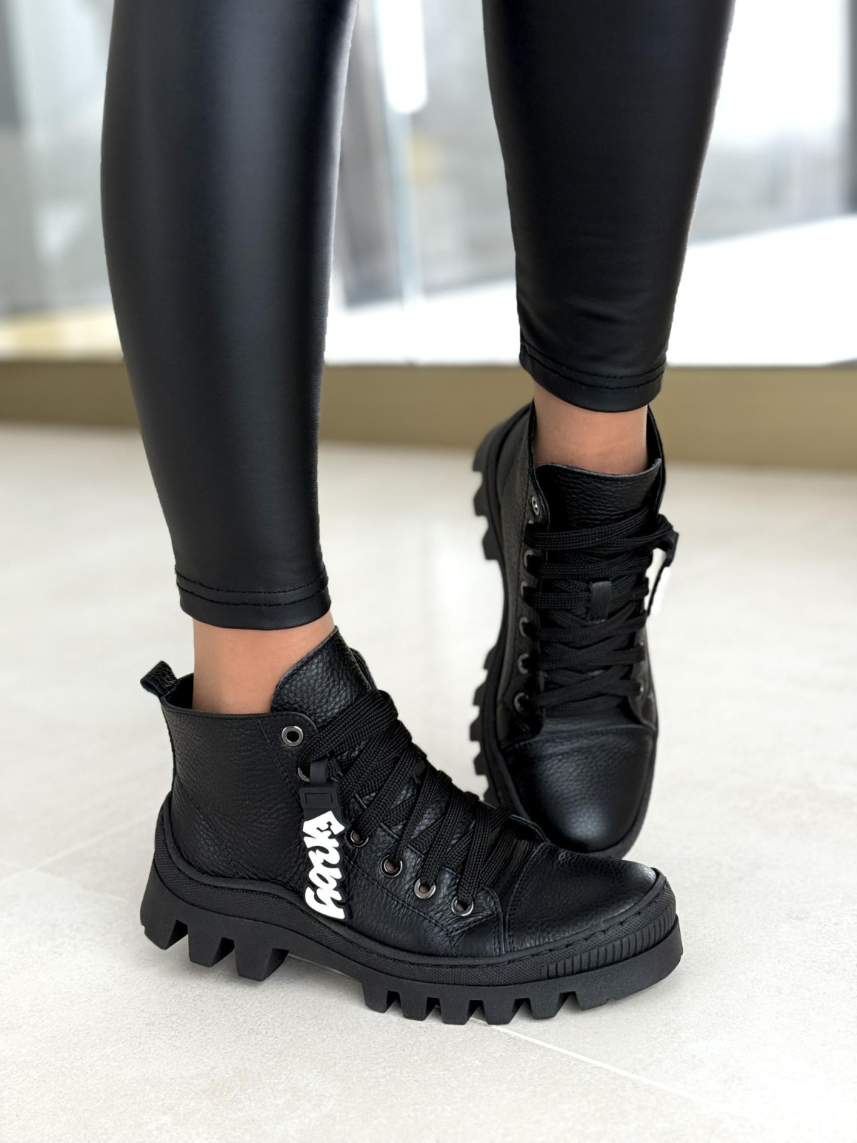 Trapery skórzane OLEKSY Polskiej produkcji