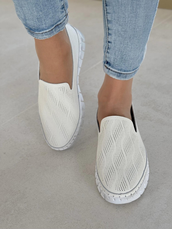 Slipony ze skóry naturalnej