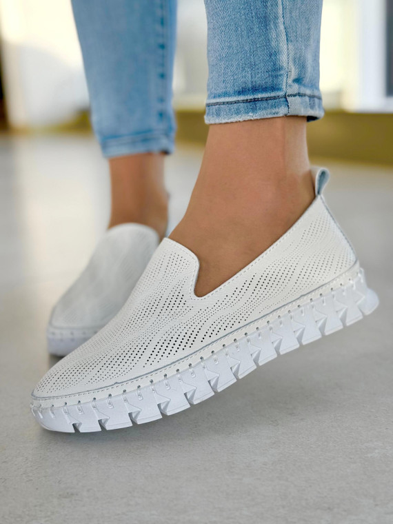 Slipony ze skóry naturalnej