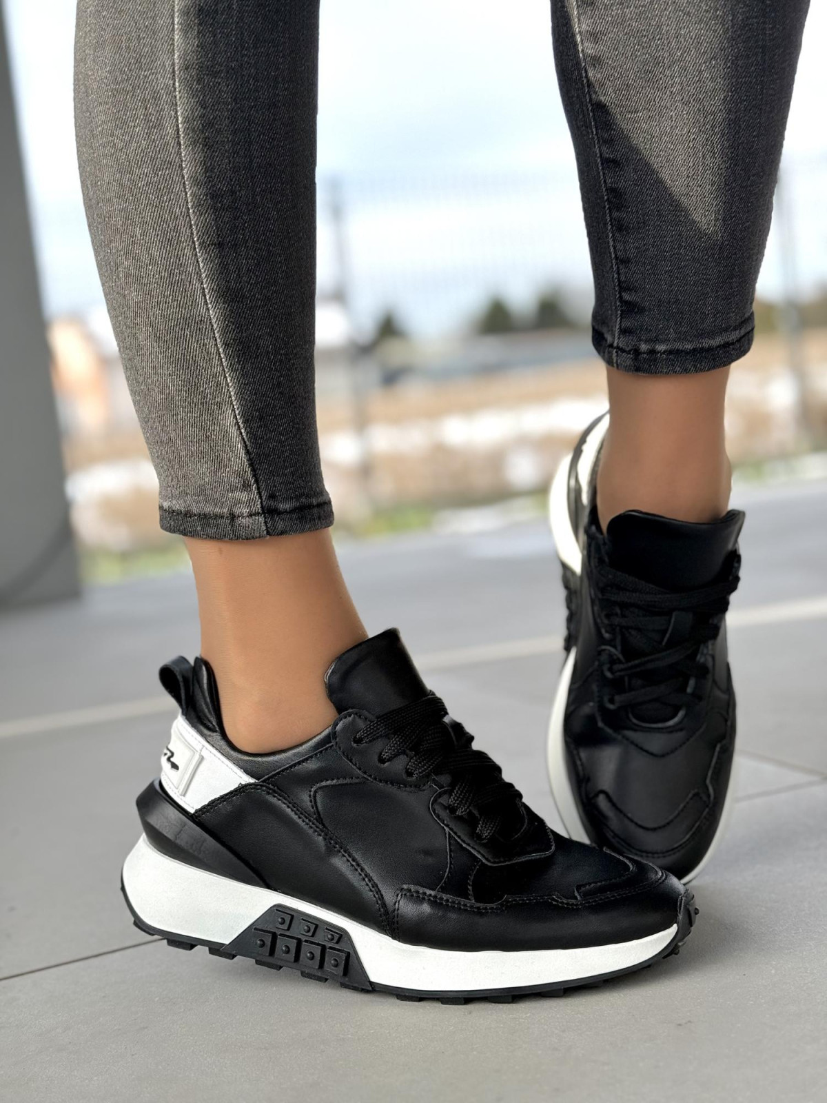 Sneakersy OLEKSY ze skóry Polskiej produkcji