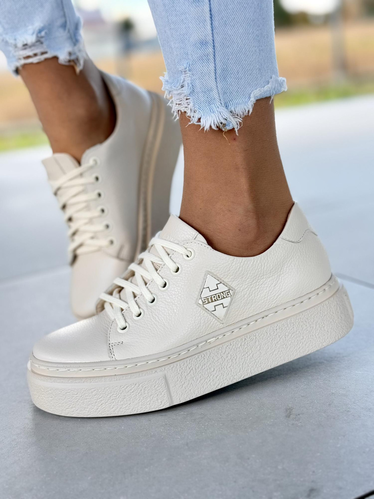 Sneakersy OLEKSY ze skóry Polskiej produkcji