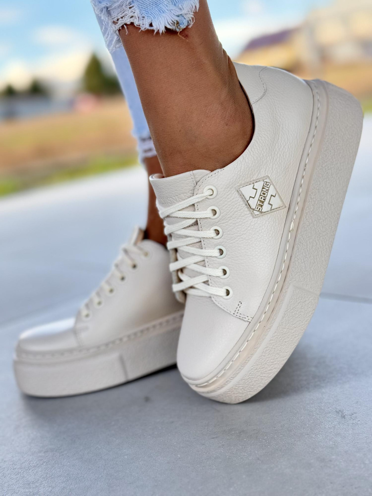 Sneakersy OLEKSY ze skóry Polskiej produkcji